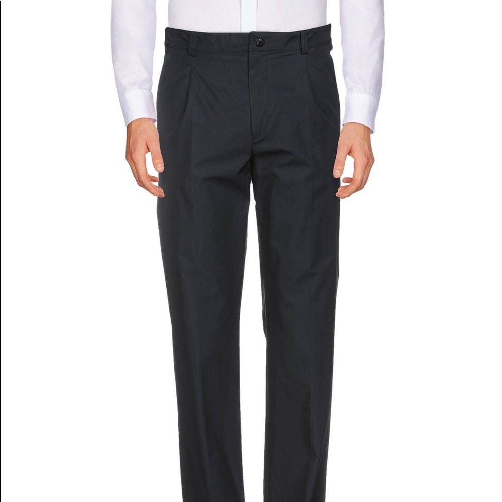 VALENTINO, Men's lightweight pants in black. Waste measures 34” unstreched,